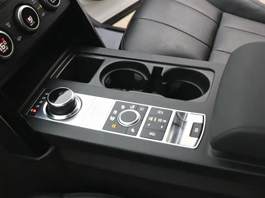 Land Rover Discovery 2020 — фото 14