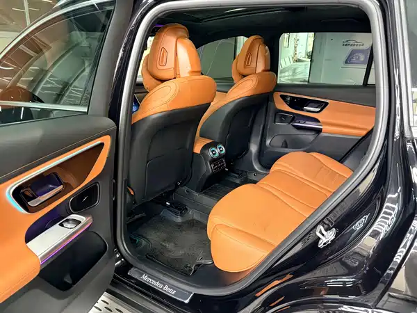 Mercedes-Benz GLC 2025