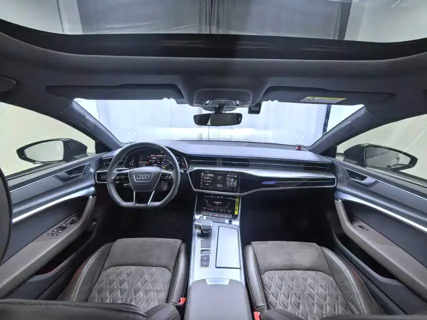 Audi A7L 2022 — фото 6