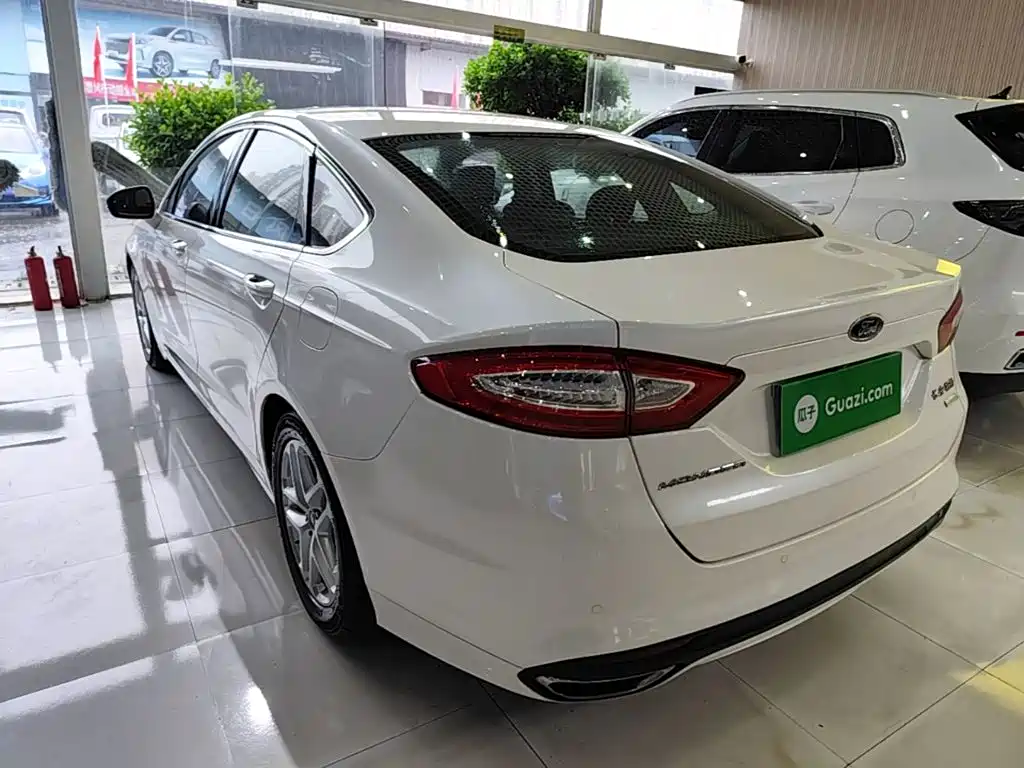 Ford Mondeo 2016 — фото 5