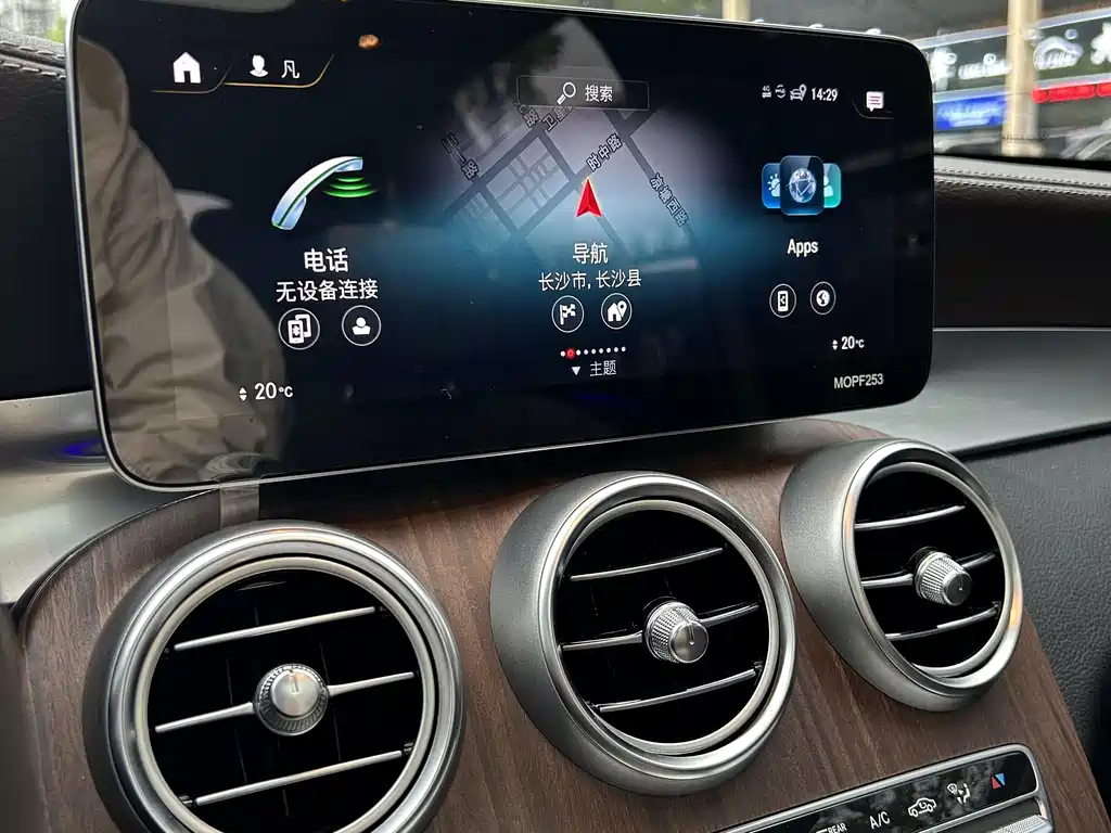 Mercedes-Benz GLC 2021 — фото 11