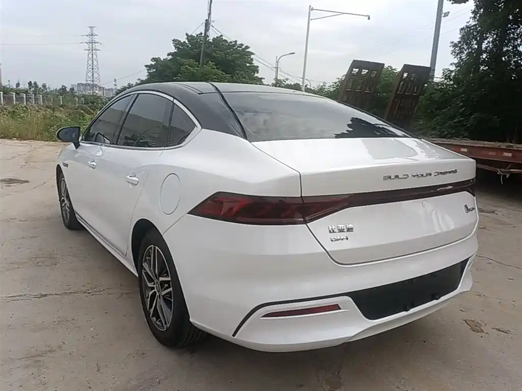 BYD Qin PLUS 2022 — фото 5