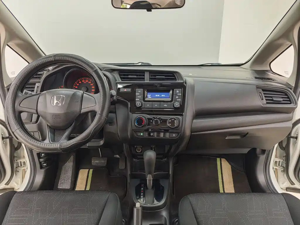 Honda Fit 2018 — фото 7