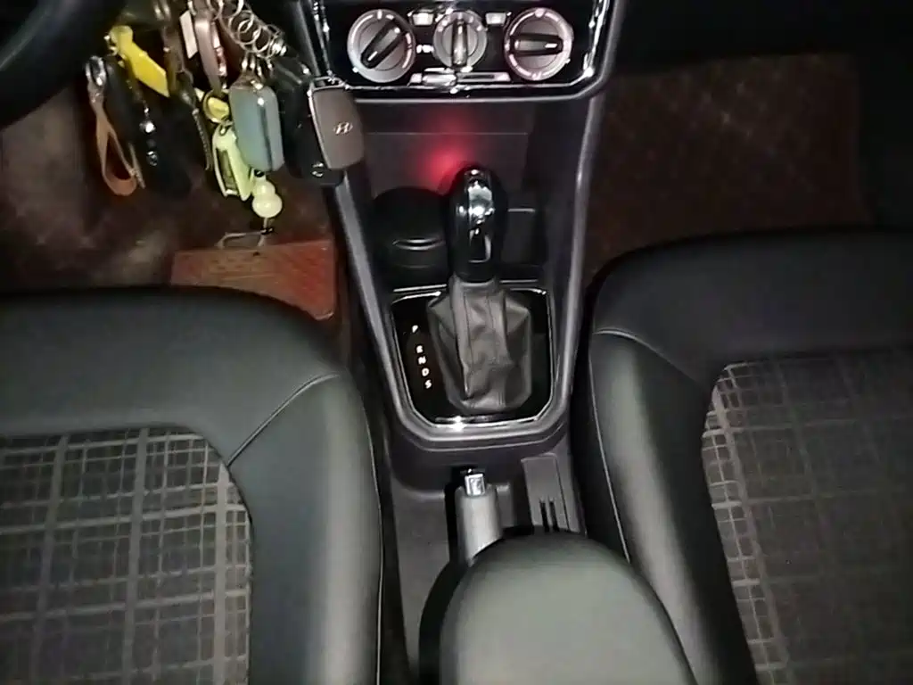 Volkswagen Jetta 2019 — фото 14