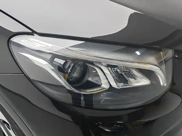 Mercedes-Benz GLC 2018 — фото 16