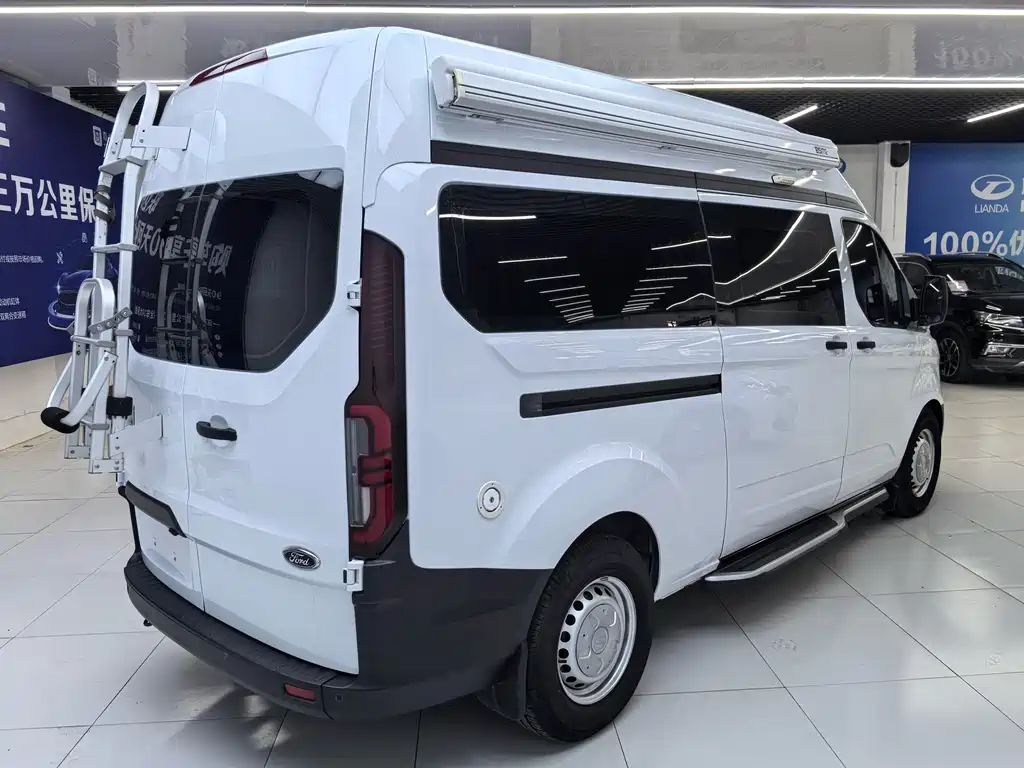 Ford Transit 2023 — фото 12