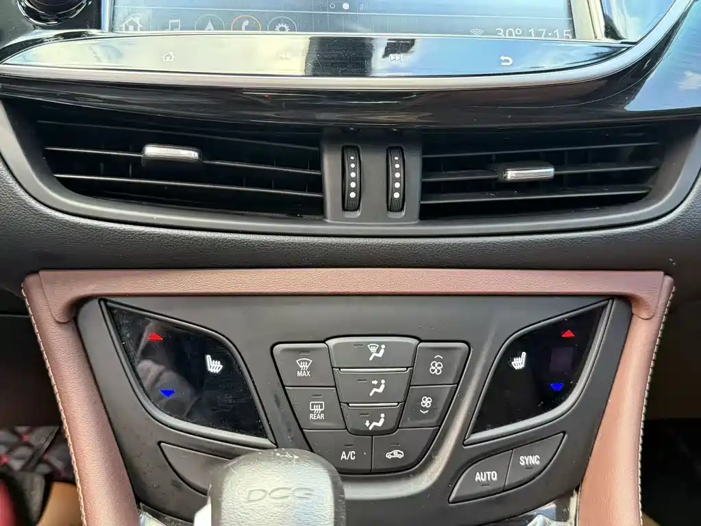 Buick Envision Plus 2021 — фото 12