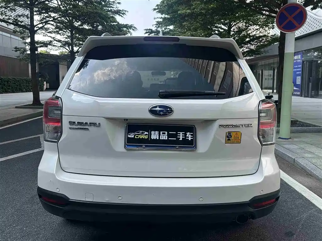 Subaru Forester 2017 — фото 8