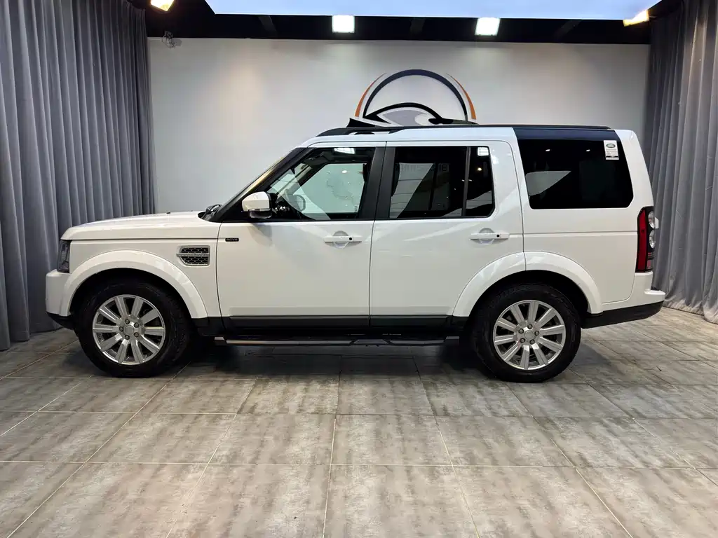 Land Rover Discovery 2015 — фото 4