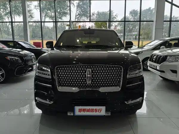 Lincoln Navigator 2022