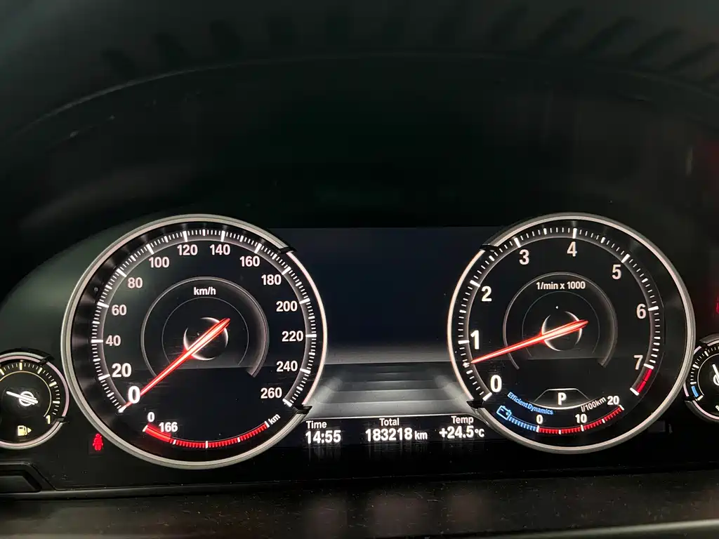 BMW X5 2018 — фото 14