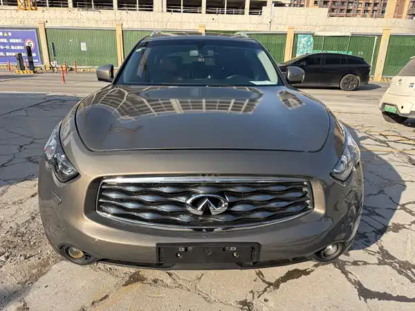 Infiniti FX 2010