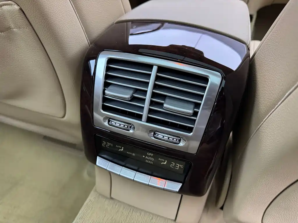 Mercedes-Benz S-Class 2010 — фото 12