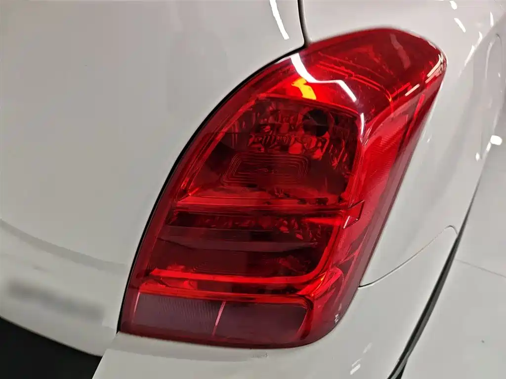 Chevrolet Trax 2016 — фото 8