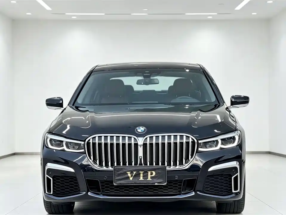 BMW 7 Series 2017 — фото 2