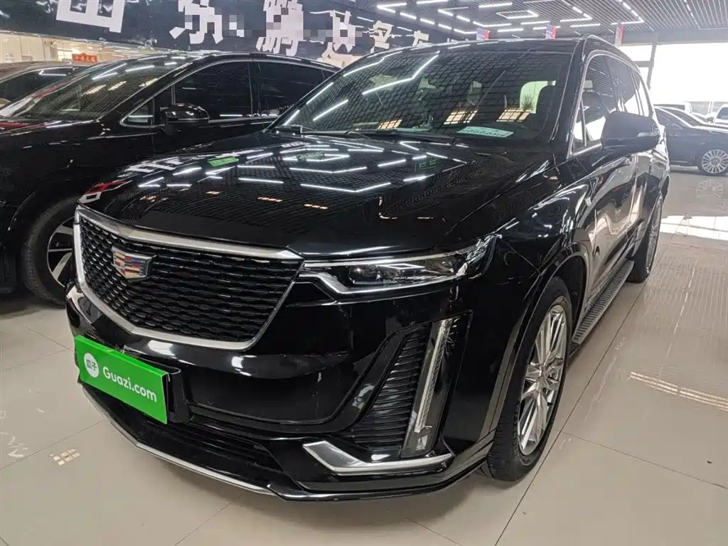 Cadillac XT6 2022 — фото 1