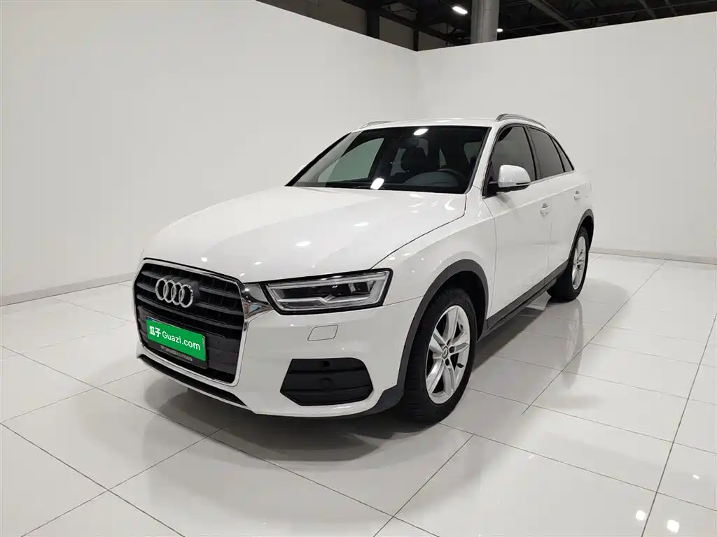 Audi Q3 2018 — фото 2