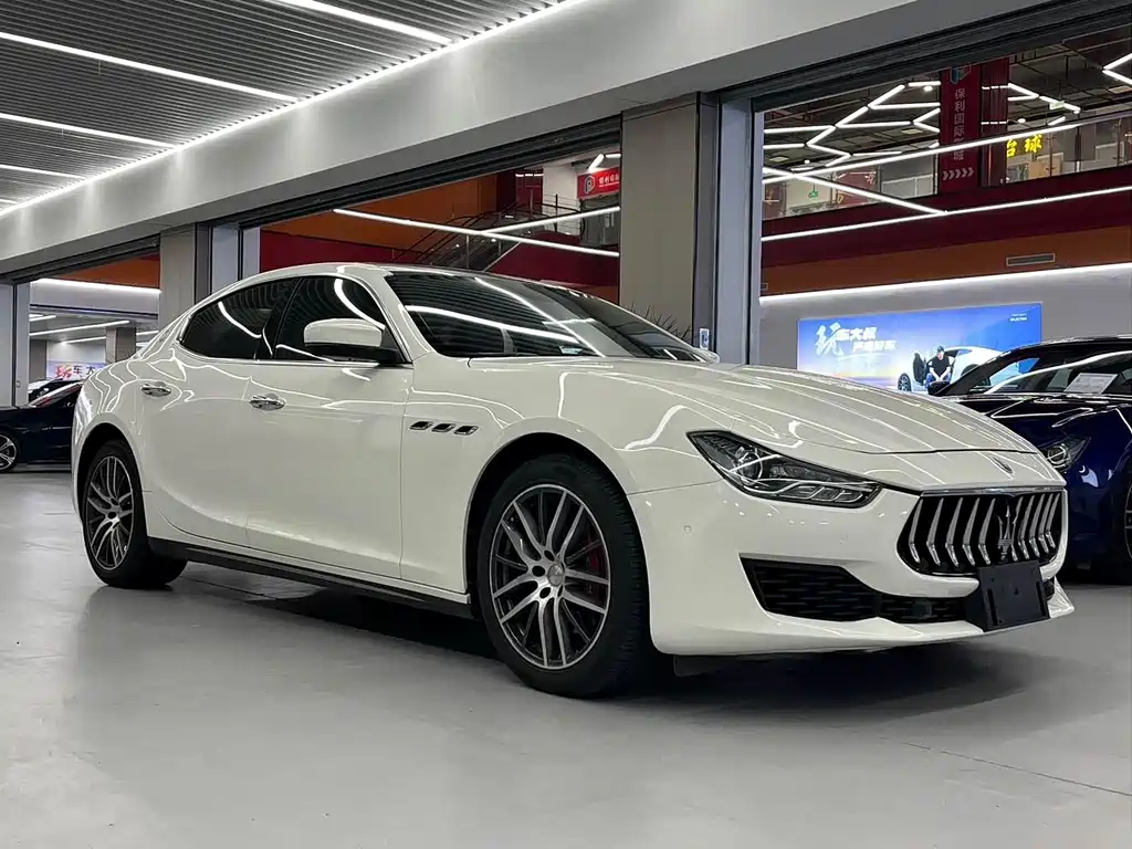 Maserati Ghibli 2016 — фото 3