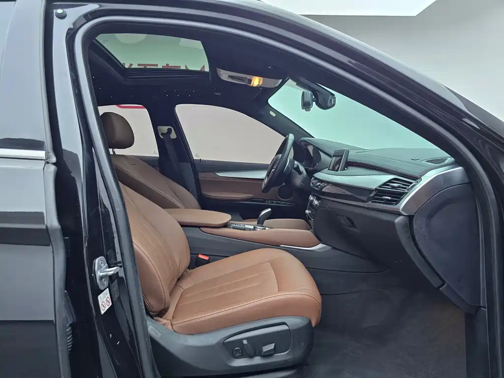 BMW X6 2018 — фото 15