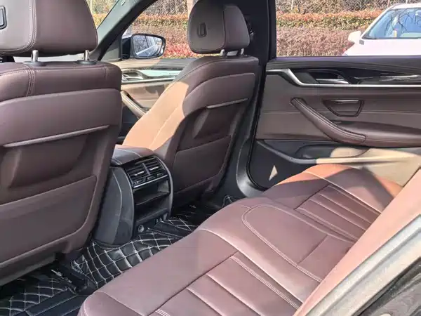 BMW 5 Series 2020