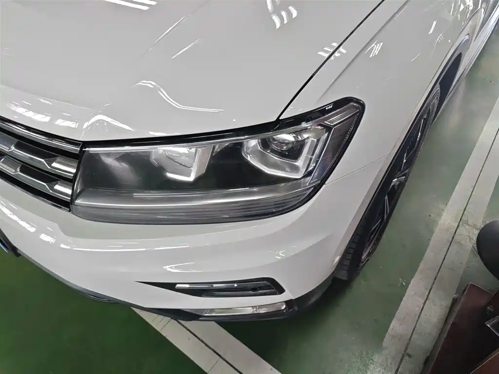 Volkswagen Tiguan L 2021 — фото 24