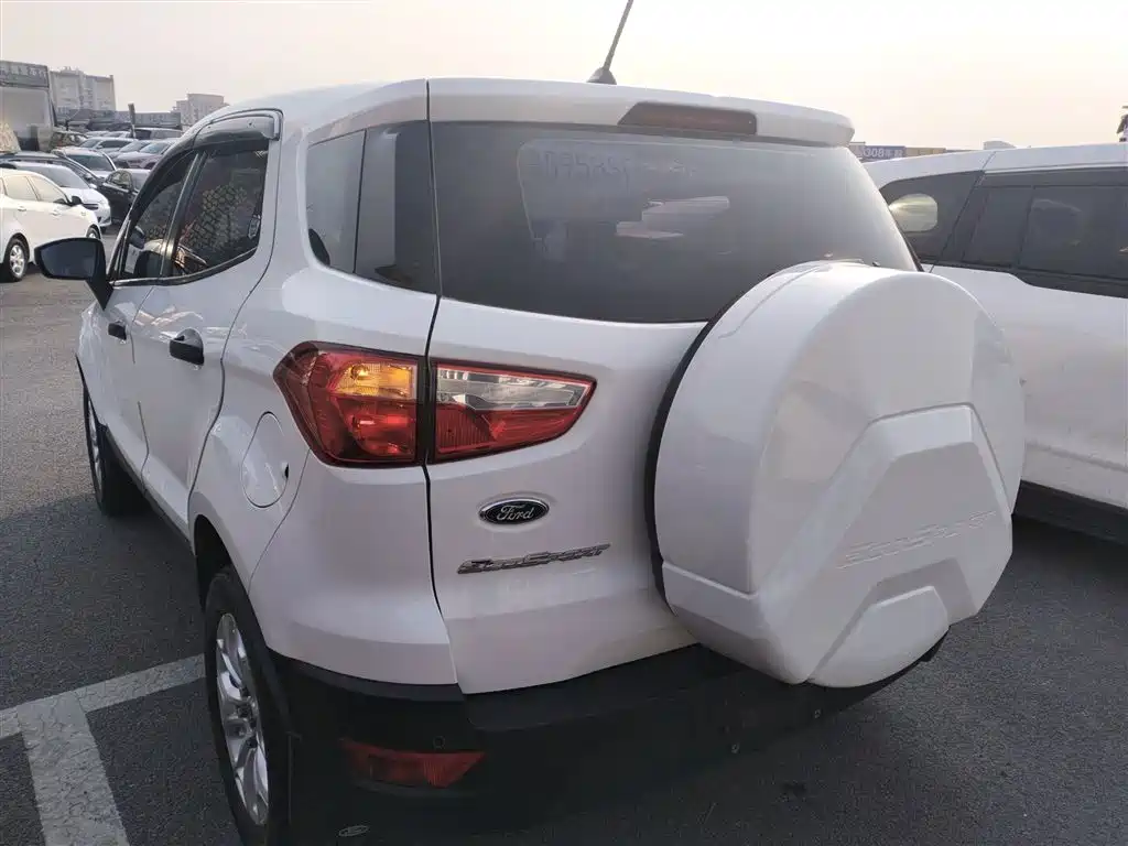 Ford Ecosport 2017 — фото 23
