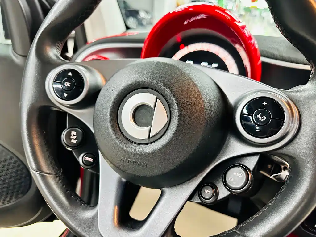 smart Fortwo 2017 — фото 43