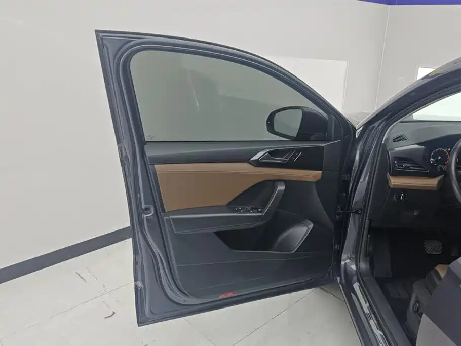 Volkswagen Tuyue 2018