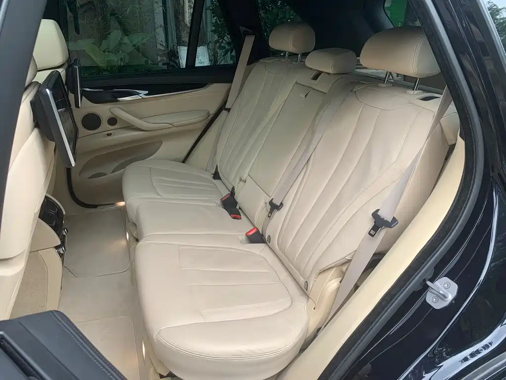 BMW X5 2016 — фото 18