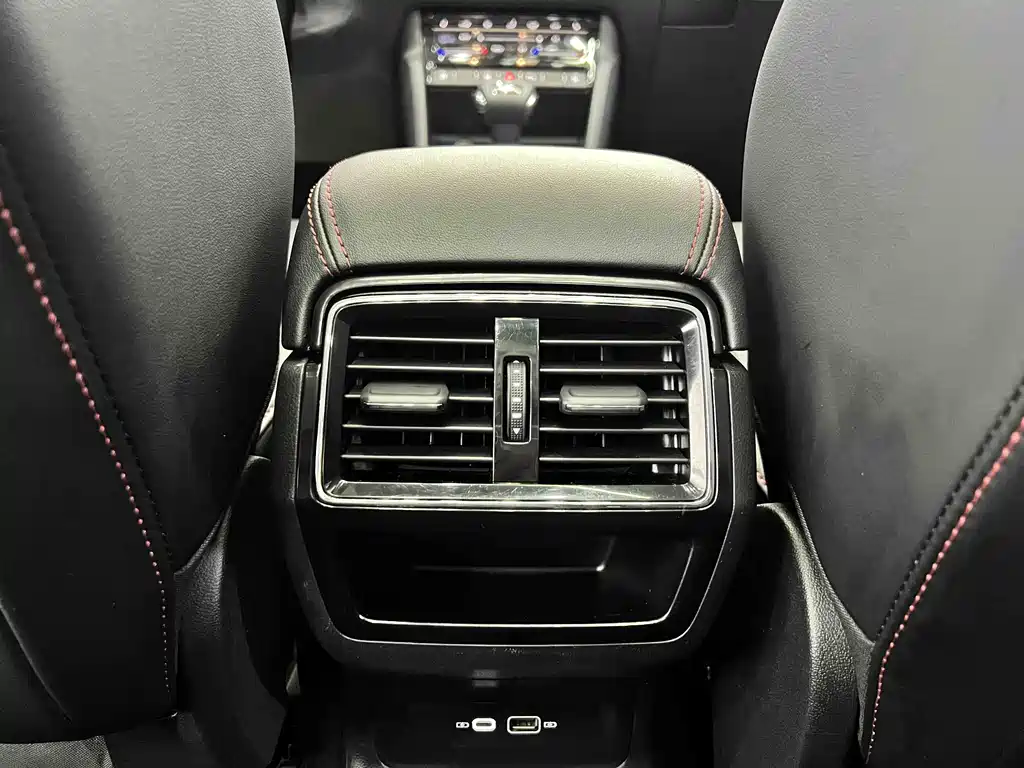 Skoda Karoq 2022 — фото 12