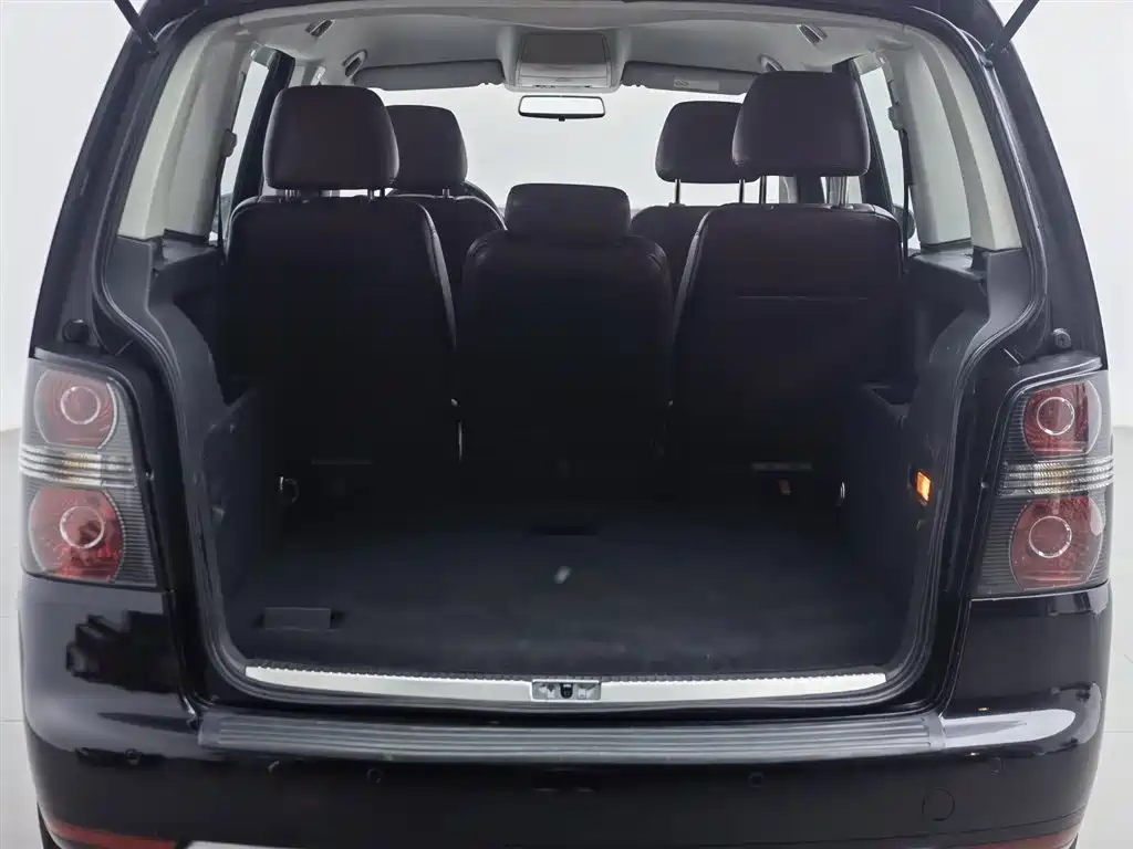 Volkswagen Touran 2015 — фото 16