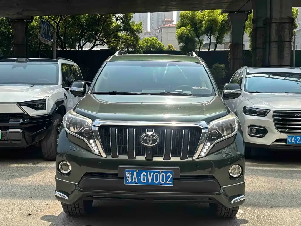 Toyota Prado 2016 — фото 2