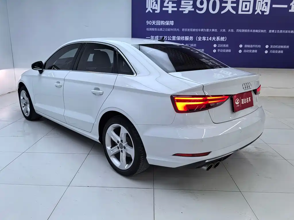 Audi A3 2019 — фото 13