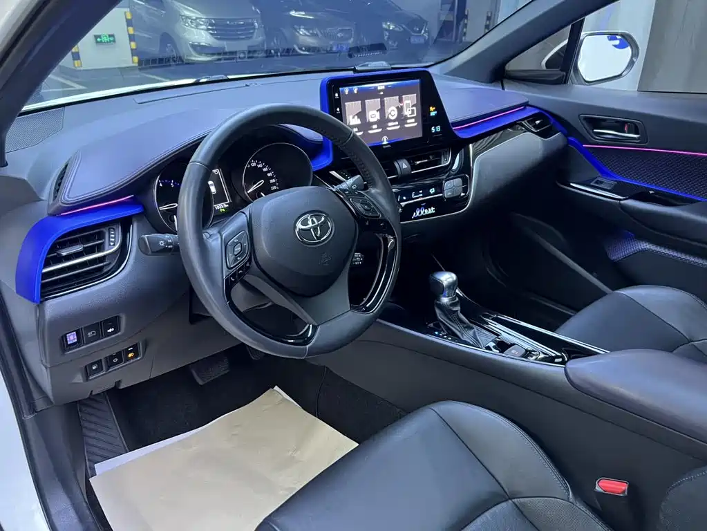 Toyota IZOA 2021 — фото 10