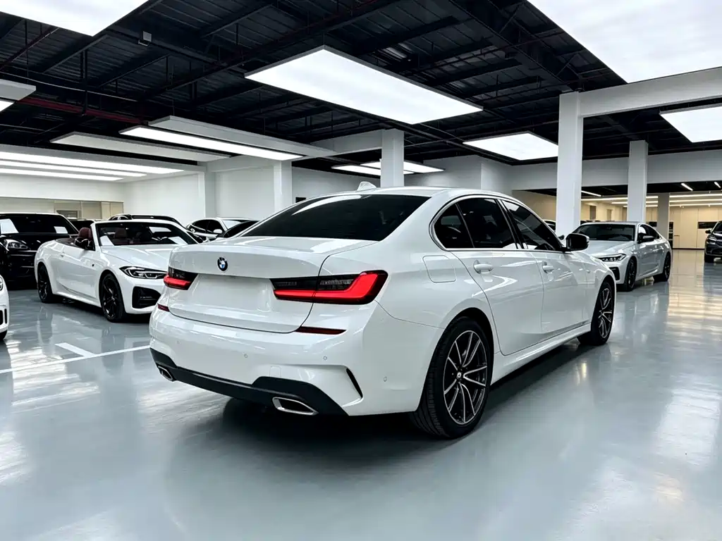 BMW 3 Series 2020 — фото 11
