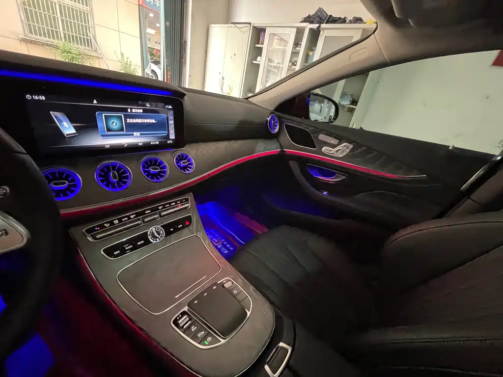 Mercedes-Benz CLS 2020 — фото 37