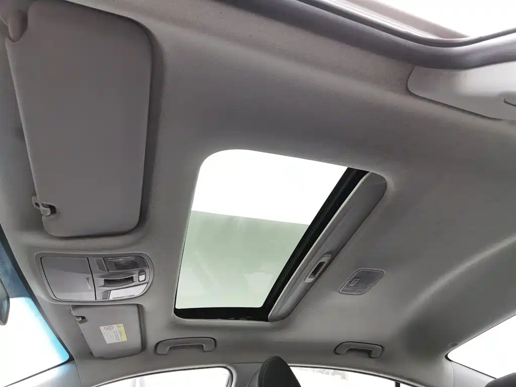 Hyundai Elantra 2016 — фото 14