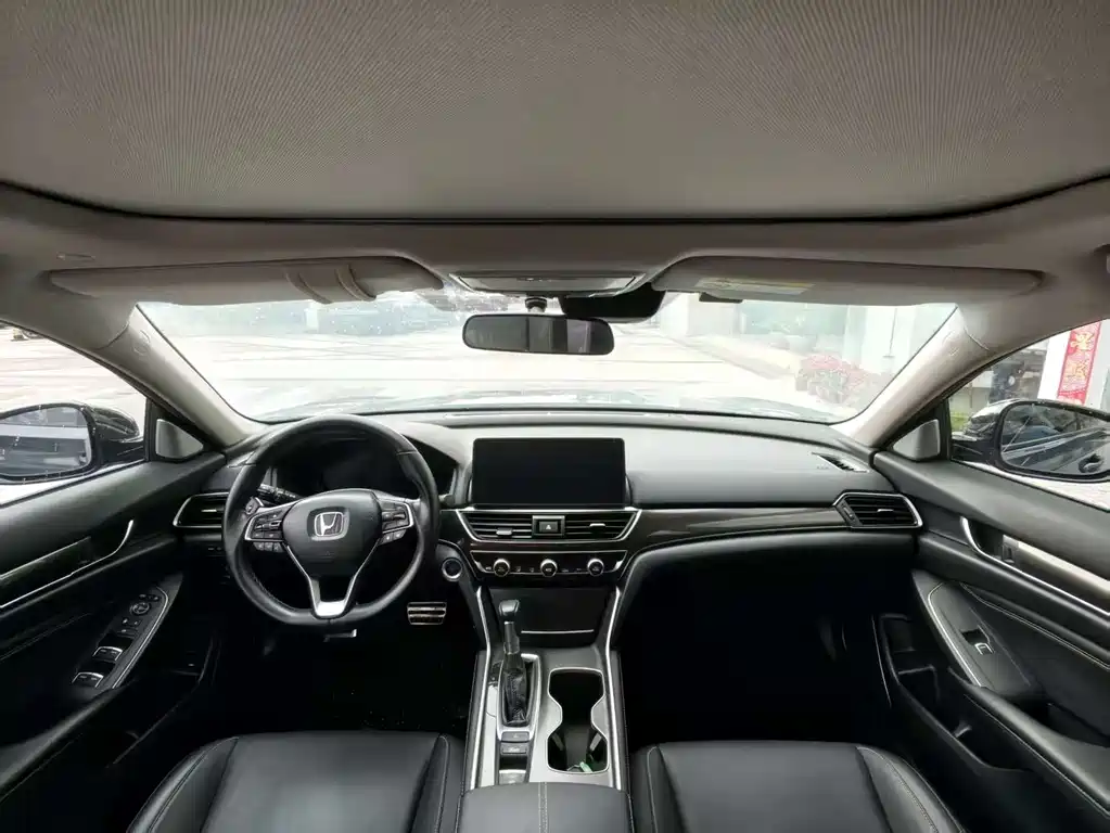Honda Accord 2022 — фото 14