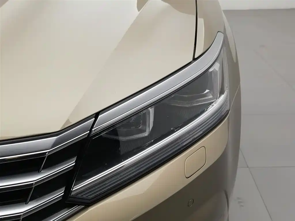 Volkswagen Passat 2017 — фото 7