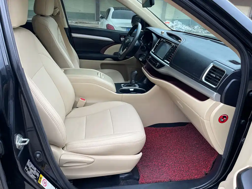 Toyota Highlander 2015 — фото 12