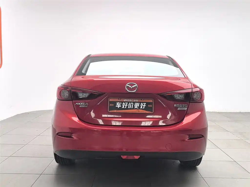 Mazda 3 Axela 2018 — фото 4