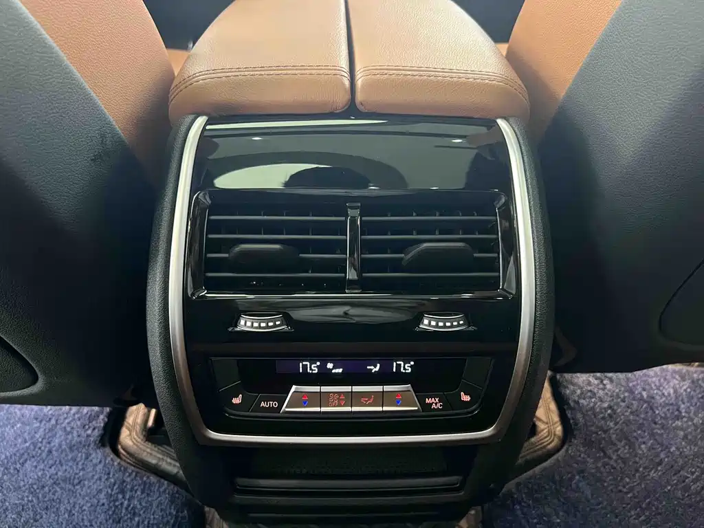 BMW X5 2019 — фото 11