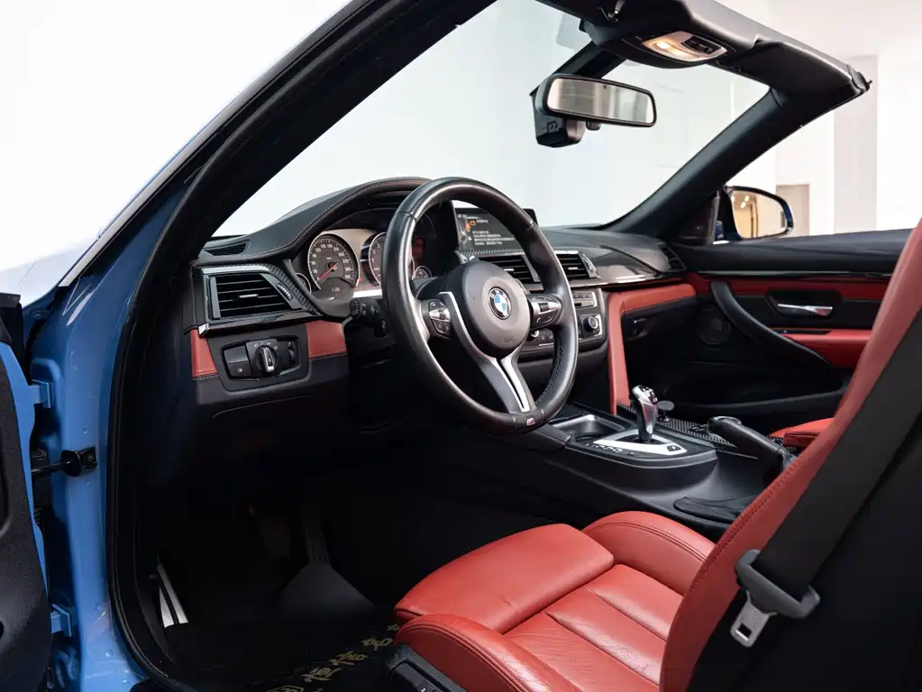 BMW M4 2016 — фото 12