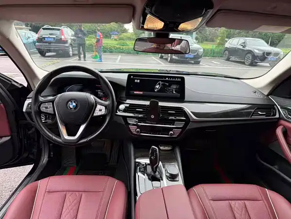 BMW 5 Series 2022