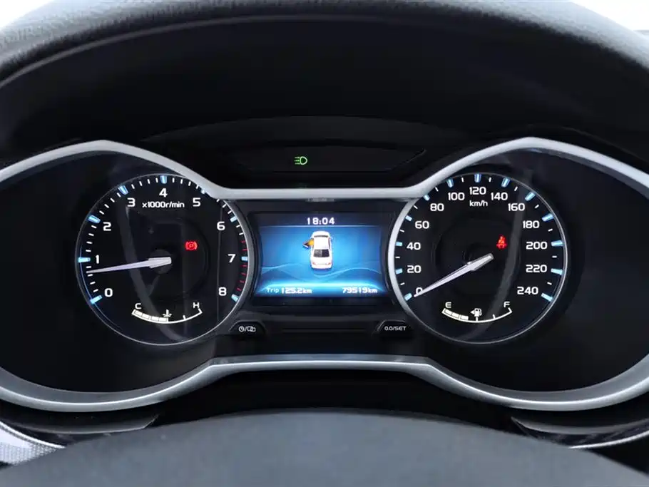 Geely Emgrand 2016 — фото 14
