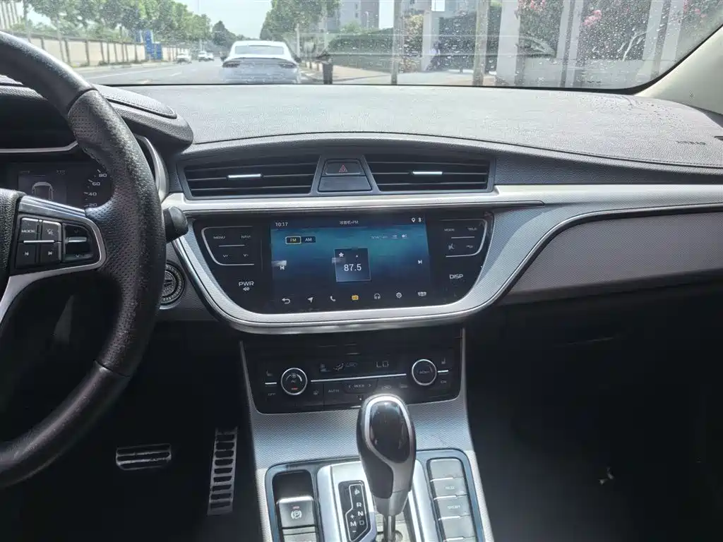 Geely Emgrand GS 2018 — фото 6