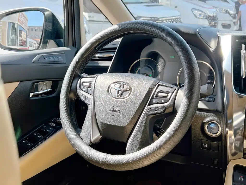 Toyota Alphard 2021 — фото 10