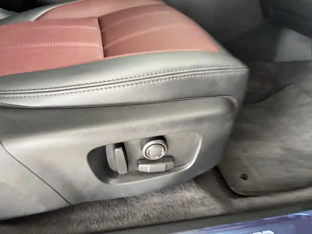 Land Rover Range Rover Evoque 2026 — фото 27