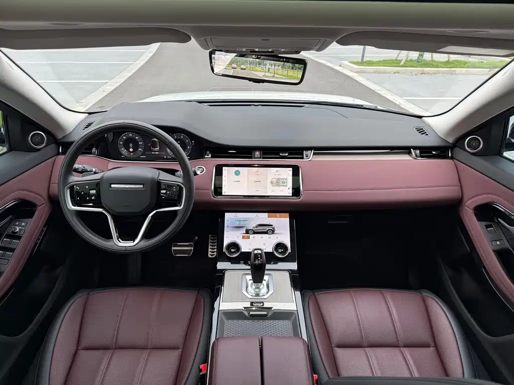 Land Rover Evoque 2023 — фото 12