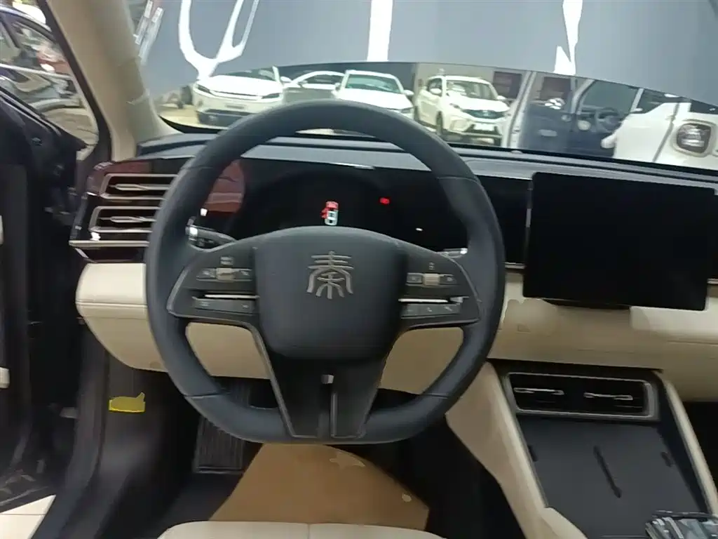 BYD Qin L 2025 — фото 11